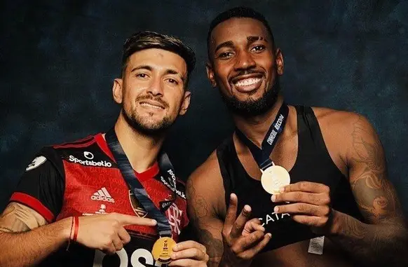 Arrascaeta e Gerson chegaram ao Flamengo em 2019 e se tornaram peças fundamentais para o time (Foto: Reprodução)