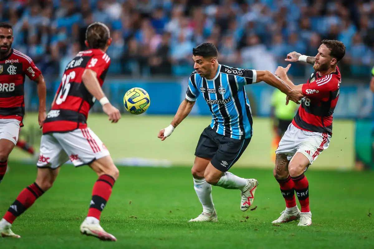 As equipes se enfrentaram três vezes no ano. Em todos os embates, o Flamengo saiu vitorioso e não foi vazado em nenhum jogo