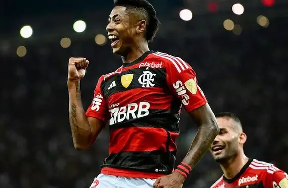 Bruno Henrique é um dos principais jogadores do Flamengo, desempenhando papel decisivo nas finais disputadas desde sua chegada ao clube (Foto: Reprodução)