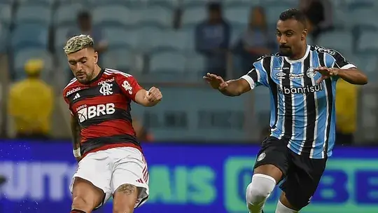 Entradas de estrelas do time não foram suficientes para o Flamengo sair com os três pontos de Porto Alegre (Foto: Reprodução)