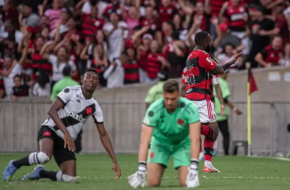 Flamengo tenta uma reação nessa reta final de campeonato (Foto: Globo Esporte)