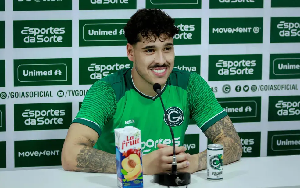 Lucas Halter vem tendo destaque no campeonato brasileiro, sendo chamado de zagueiro artilheiro