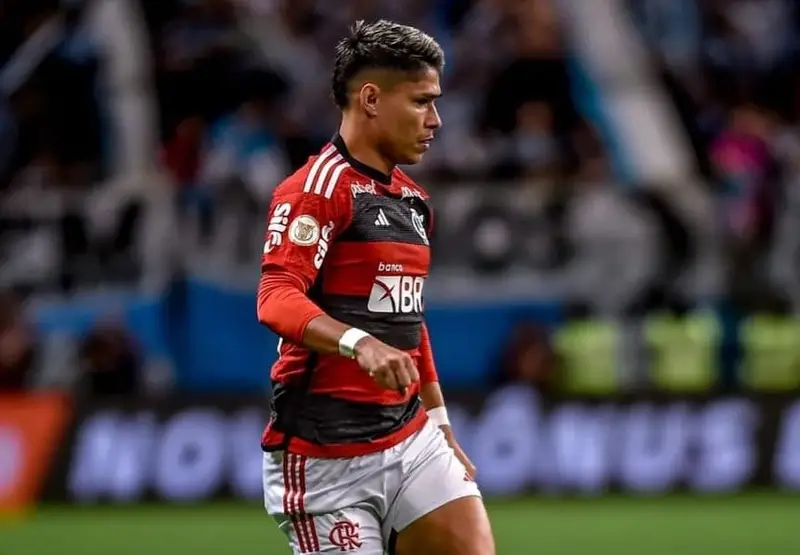 Luiz Araújo treina pela primeira vez como jogador do Flamengo