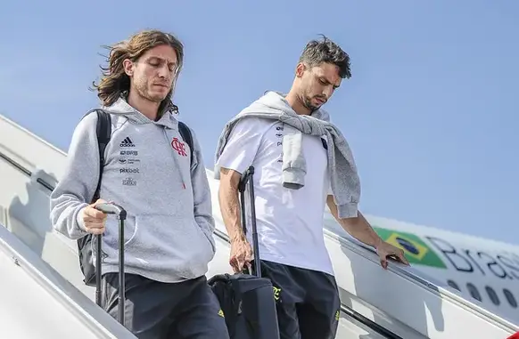 Marcelo Cortes/Flamengo (Foto: Filipe Luís e Rodrigo Caio em viagem pelo Flamengo)