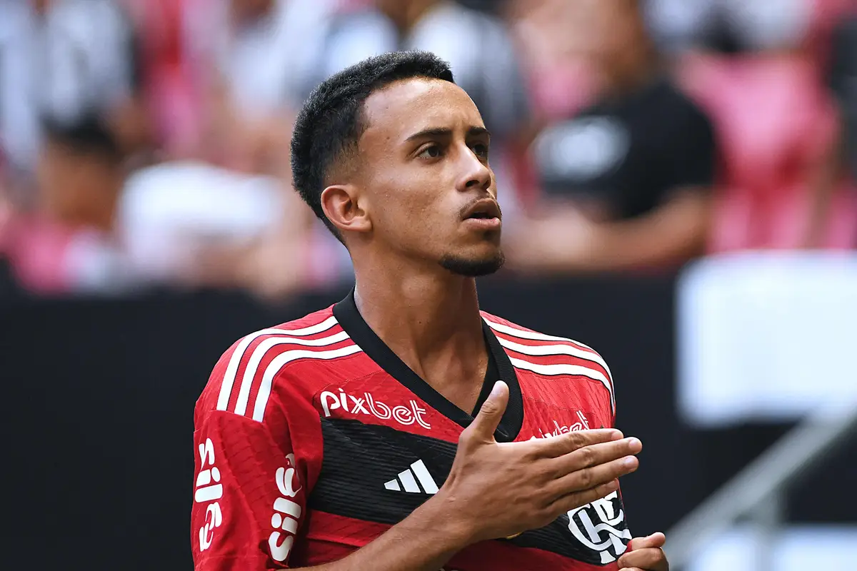 Matheus Gonçalves, assim como o Hugo Souza, perdeu espaço e foi emprestado ao Bragantino nessa temporada e deve se reapresentar ao Flamengo em 2024