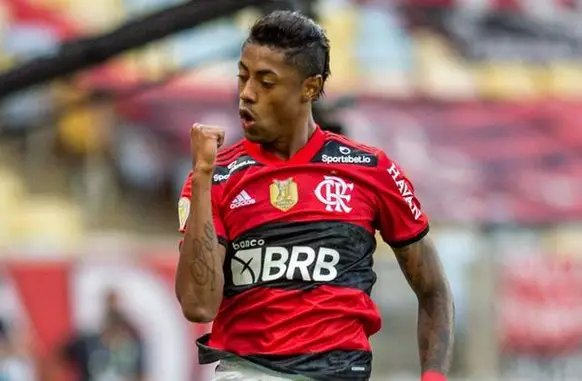O atacante ainda prioriza ficar no Flamengo (Foto: Divulgação/ Flamengo)