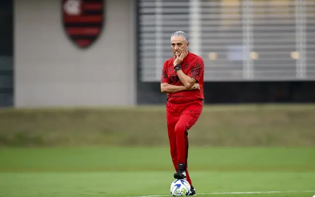 Tite no Ninho do Urubu