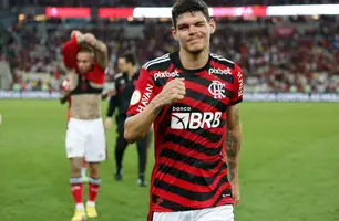 Ayrton Lucas chegou ao Flamengo em 2022 e vem sendo um dos principais nomes do clube (Foto: Reprodução)