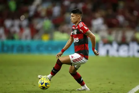 Luiz Araújo treina pela primeira vez como jogador do Flamengo