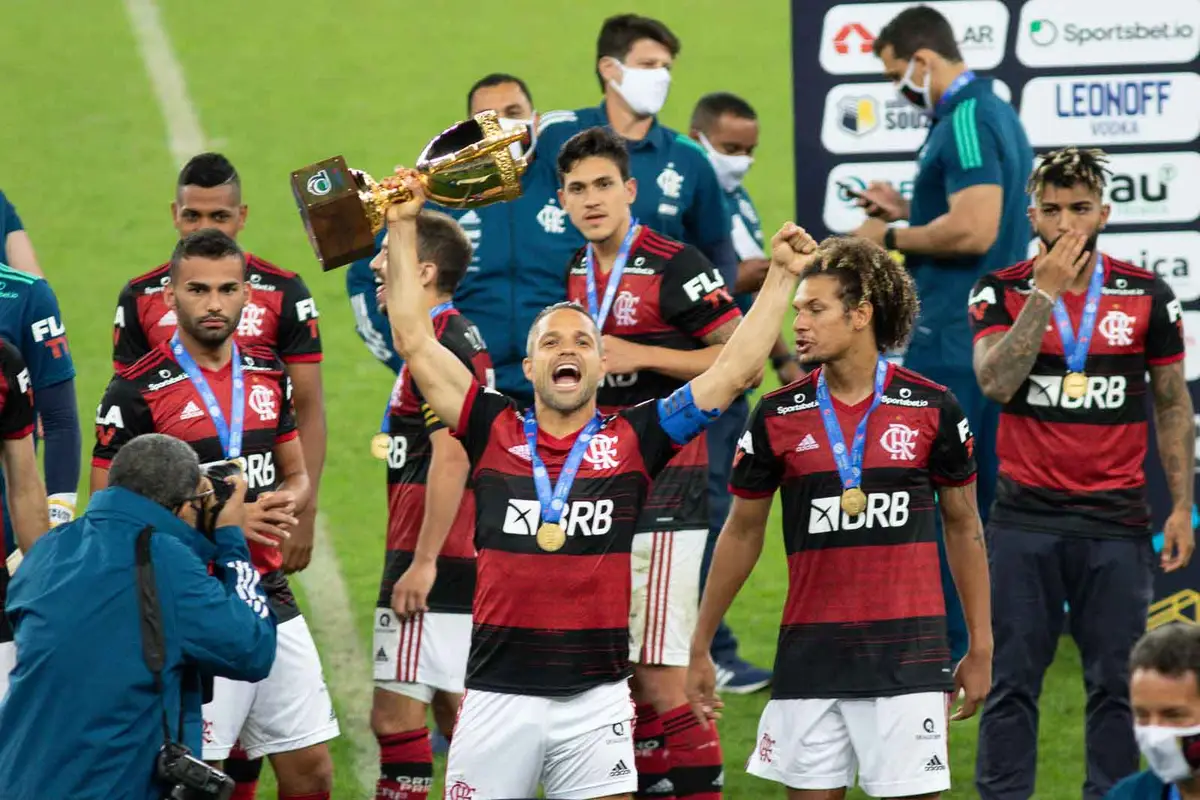 Flamengo conquistou seu último campeonato carioca em 2021, sob o comando de Rogério Ceni