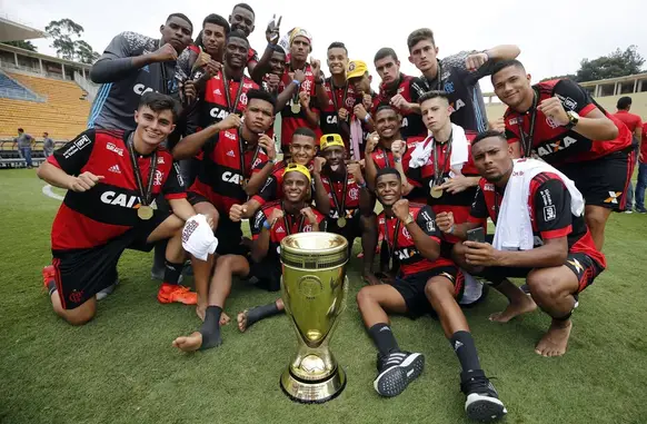 Flamengo foi campeão quatro vezes do torneio de base: 1990, 2011, 2016 e 2018. (Foto: Reprodução)