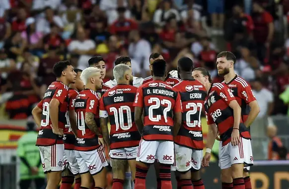O elenco do Flamengo é ainda considerado o melhor da América do Sul apesar dos resultados negativos no quesito esportivo (Foto: O GLOBO)