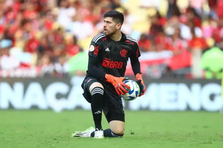 O goleiro argentino já completou 11 partidas como titular no Flamengo