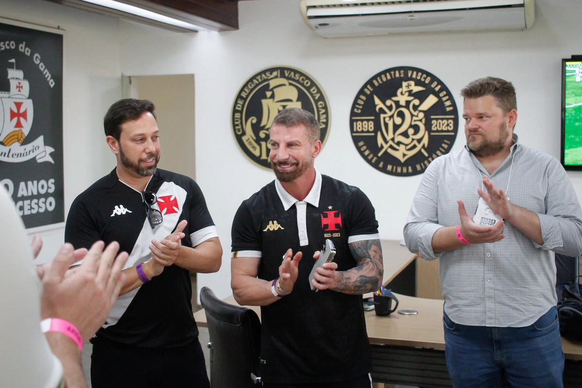 Presidente do Vasco detalha características de Gabigol e Pedro no Flamengo