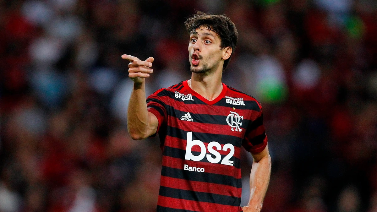 Rodrigo Caio atuou em dois jogos consecutivos no Flamengo de Tite