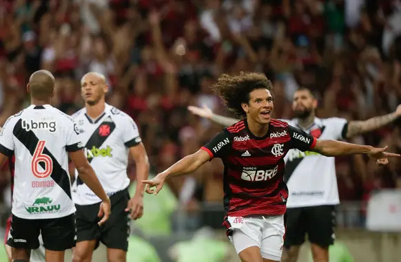 Vasco precisa torcer pelo Flamengo para sair da zona do rebaixamento (Foto: Reprodução/ Twitter)