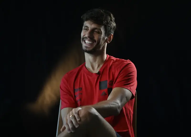 Flamengo divulga lista de relacionados com volta de Rodrigo Caio