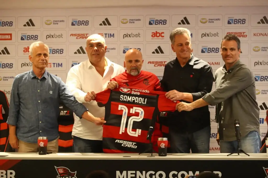 Diretoria do Flamengo com Sampaoli