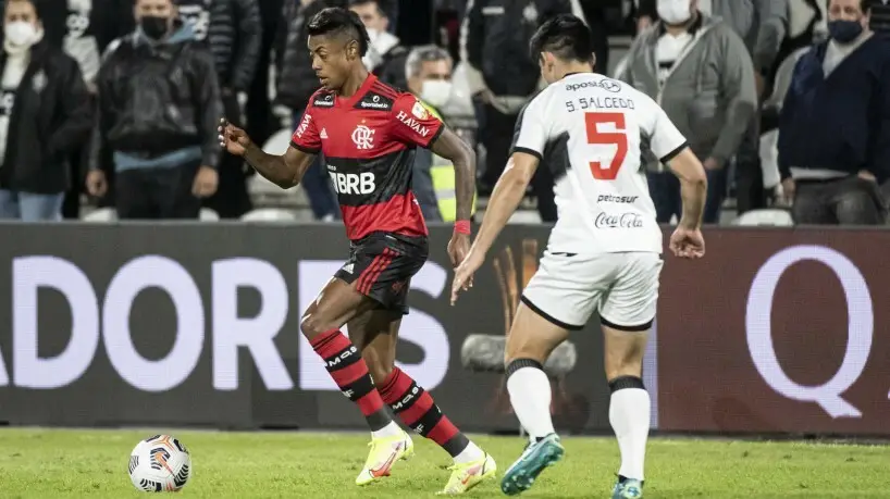 Flamengo venceu de 1x0 o Olimpía, no Maracanã