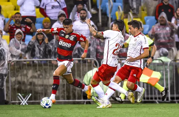 Flamengo e Internacional se enfrentaram no Maracanã; (Foto: Marcelo Cortes/ Flamengo)