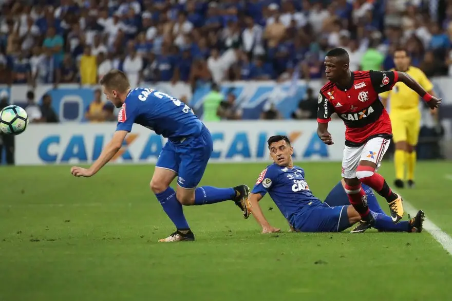 Flamengo x Cruzeiro pela final da copa do Brasil de 2017, o rubro-negro ficou com vice daquele ano