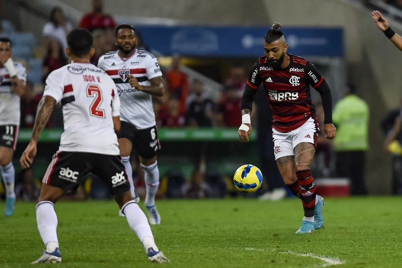 Gabriel Barbosa 'Gabigol' em partida contra o São Paulo