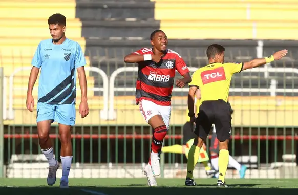 Lorran Sub-20 (Foto: Flamengo)