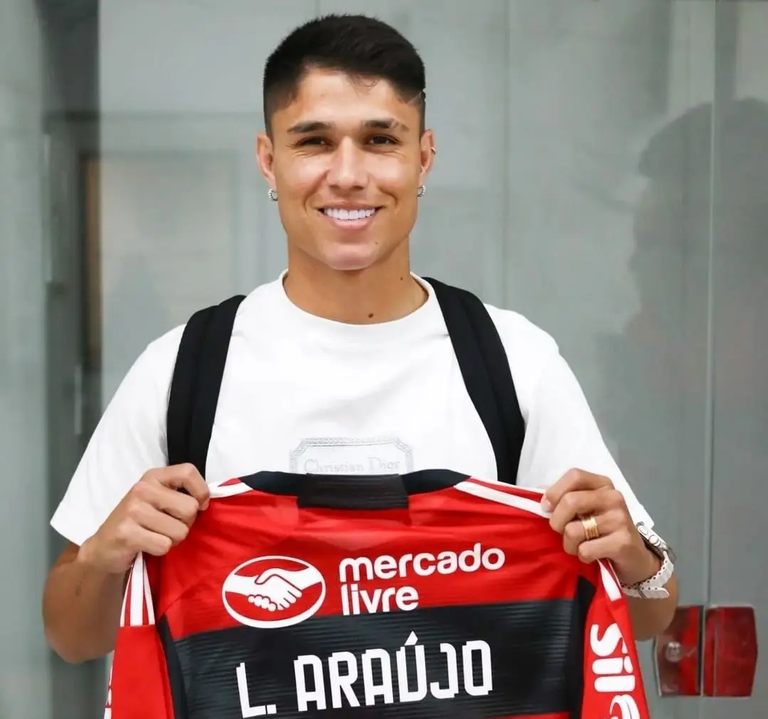 Luiz Araújo foi contratado pelo Flamengo para reforçar o elenco para o segundo turno da temporada