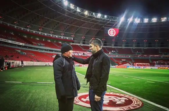 Sampaoli e Coudet (Foto: Internacional/ Divulgação)