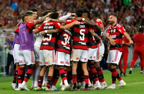 Time do Flamengo em partida (Foto: Felipe Duest/ Pera Photo Press)