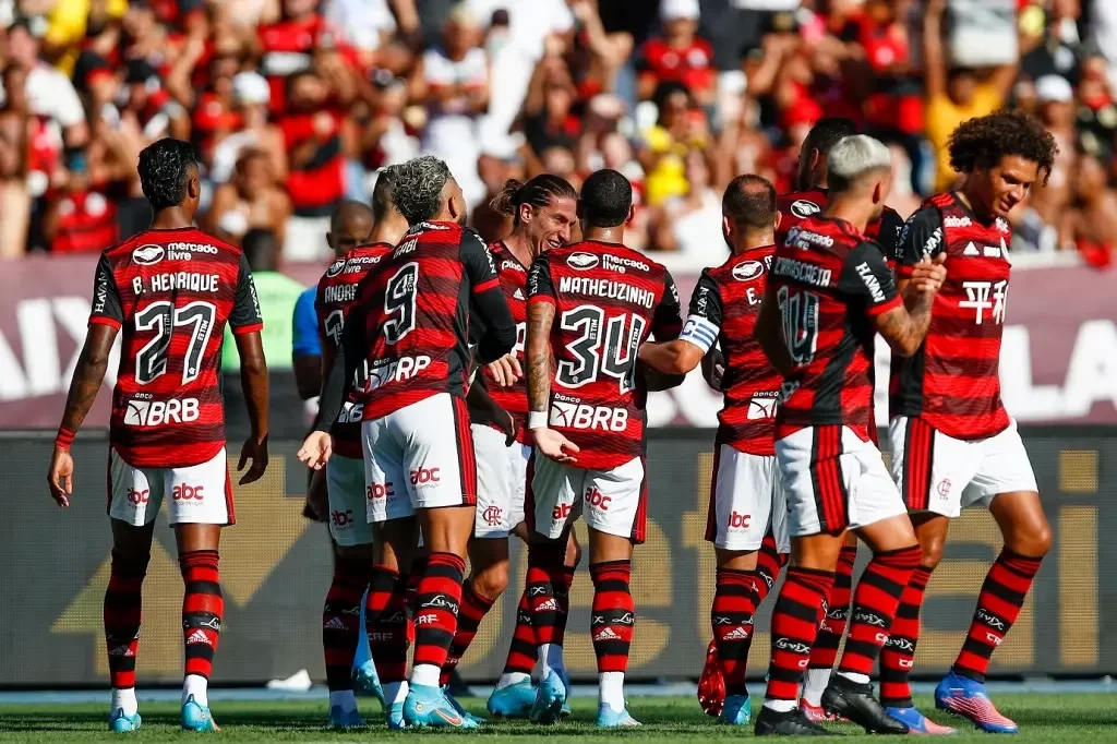 Além do Flamengo, Tite foi procurado por 5 times e 2 seleções neste ano