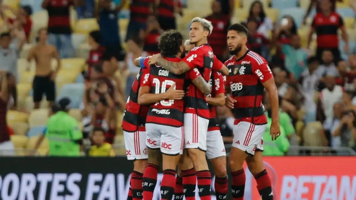 Jogadores do Flamengo se preparam para o jogo decisivo da Copa do Brasil