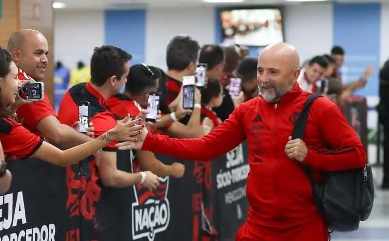 Sampaoli é o segundo técnico com o maior sálario do futebol brasileiro