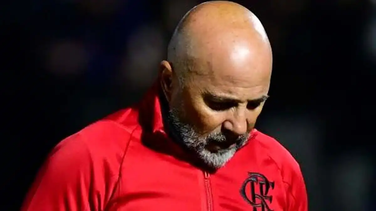 Sampaoli chega ao Ninho para treino do Flamengo hoje (26)