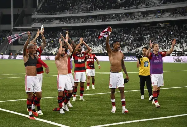 Sem jogar a toalha no Brasileiro, Flamengo já tirou outras grandes desvantagens