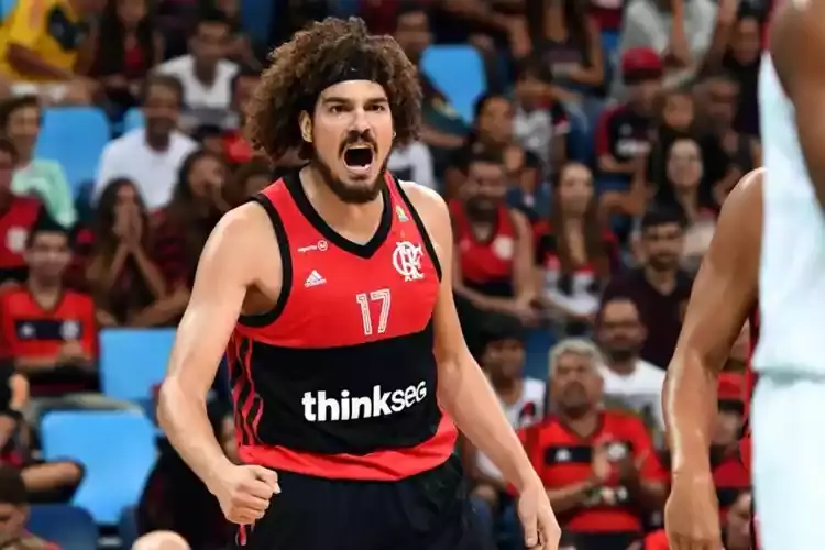 Varejão defendeu o Flamengo nas quadras entre 2018 e 2019