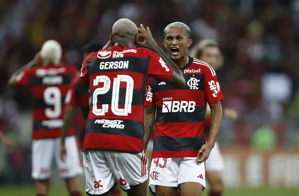 Wesley quase foi negociado em janeiro, mas a pedido do técnico Vitor Pereira, o jogador pernaneceu no Flamengo e hoje é titular absoluto de Jorge Sampaoli (Foto: Jogo24)