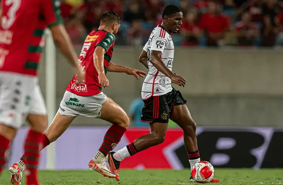 Flamengo e Portuguesa empatam na Arena das Dunas (Foto: Paula Reis / CRF)