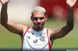 Matheuzinho deve ser emprestado pelo Flamengo ao Corinthians em 2024 (Foto: Marcelo Cortes/Flamengo)