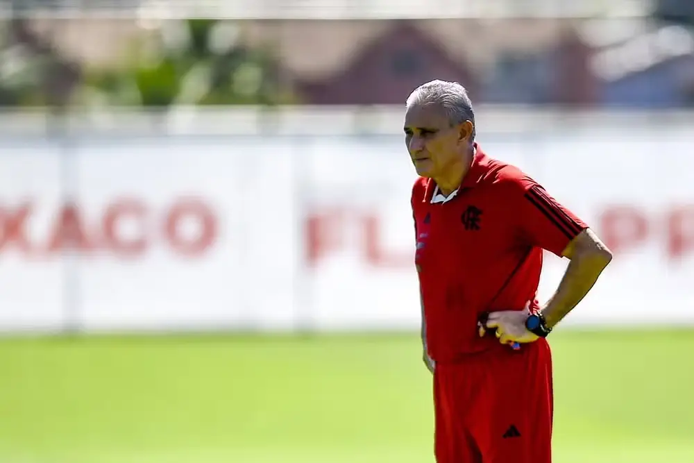 Tite no último treino do Flamengo antes do duelo com o Audax