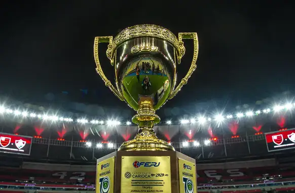 Troféu Campeonato Carioca (Foto: Marcelo Cortes/Flamengo)