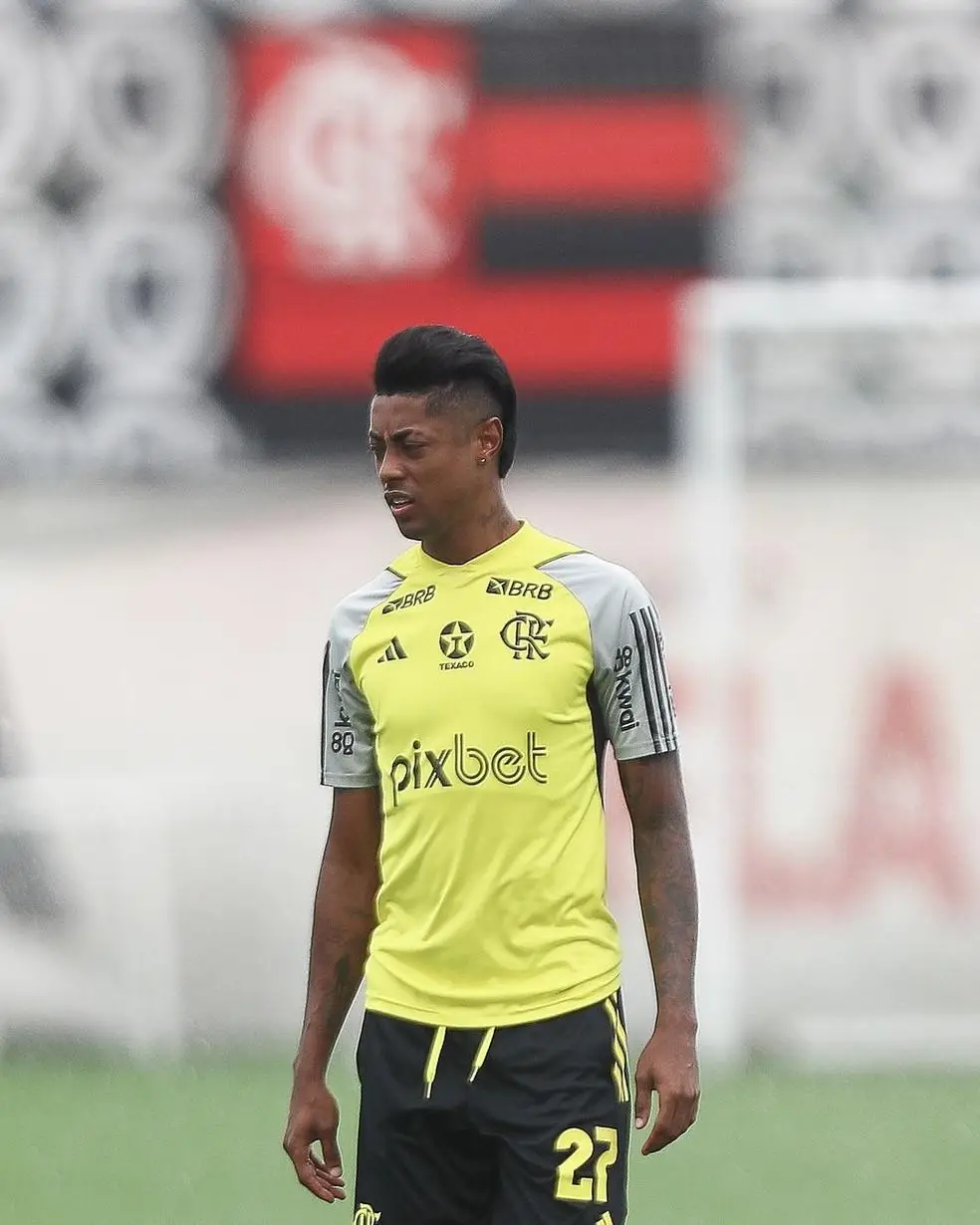 Bruno Henrique em treino do Flamengo