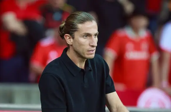 Filipe Luís em Internacional x Flamengo (Foto: Luiz Erbes/AGIF)