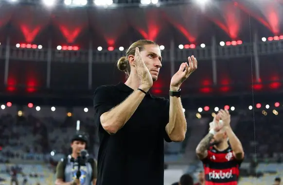 Filipe Luís, treinador do Flamengo, na vitória contra o Corinthians (Foto: Gilvan de Souza / CRF)