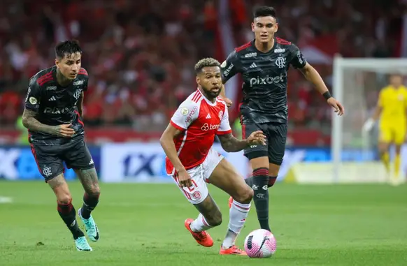 Flamengo e Internacional se enfrentaram no Beira-Rio (Foto: Ricardo Duarte/SC Internacional)