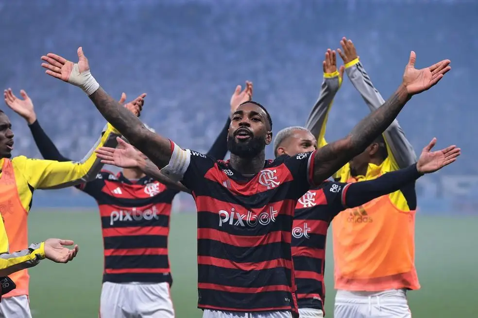 Gerson Flamengo comemora classificação contra o Corinthians semifinal Copa do Brasil 2024