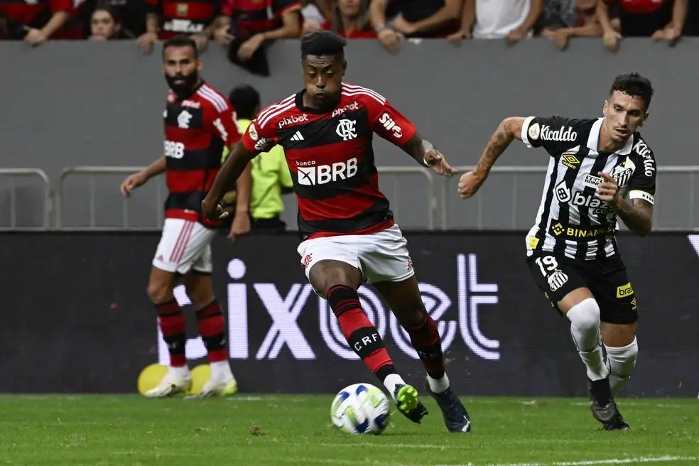 Bruno Henrique em Flamengo x Santos