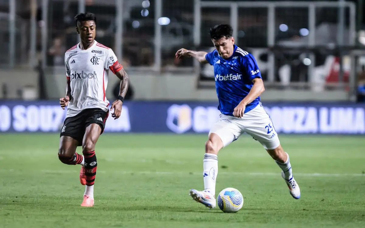 Bruno Henrique foi titular do Flamengo na vitória sobre o Cruzeiro