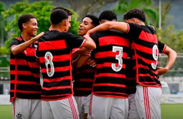 Flamengo venceu o Vasco na Gávea e conquistou o Campeonato Carioca Sub-17 (Foto: Divulgação/Flamengo)