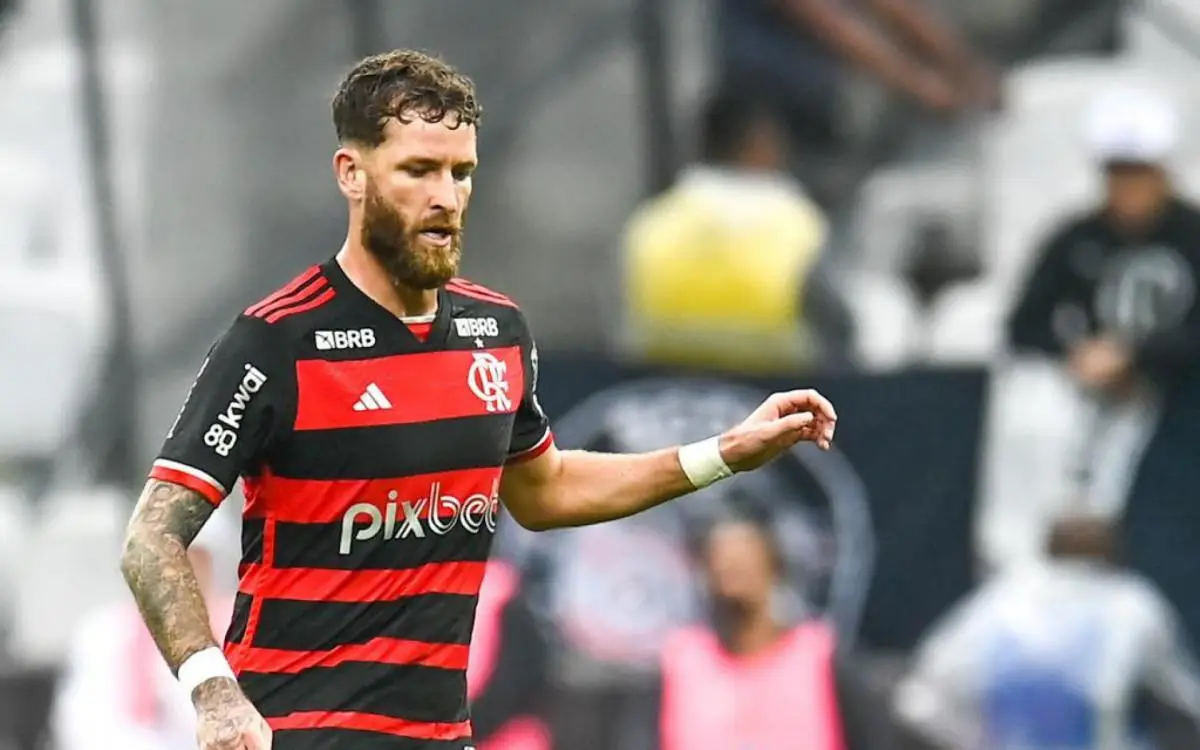 Léo Pereira em ação com a camisa do Flamengo